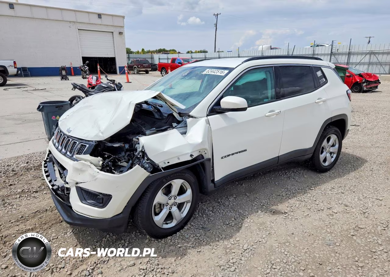 2018 Jeep Compass Latitude – zdjęcie 1 z 12