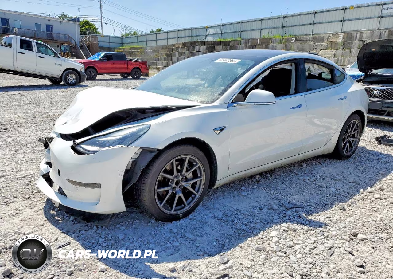 2020 Tesla Model 3 – zdjęcie 1 z 13