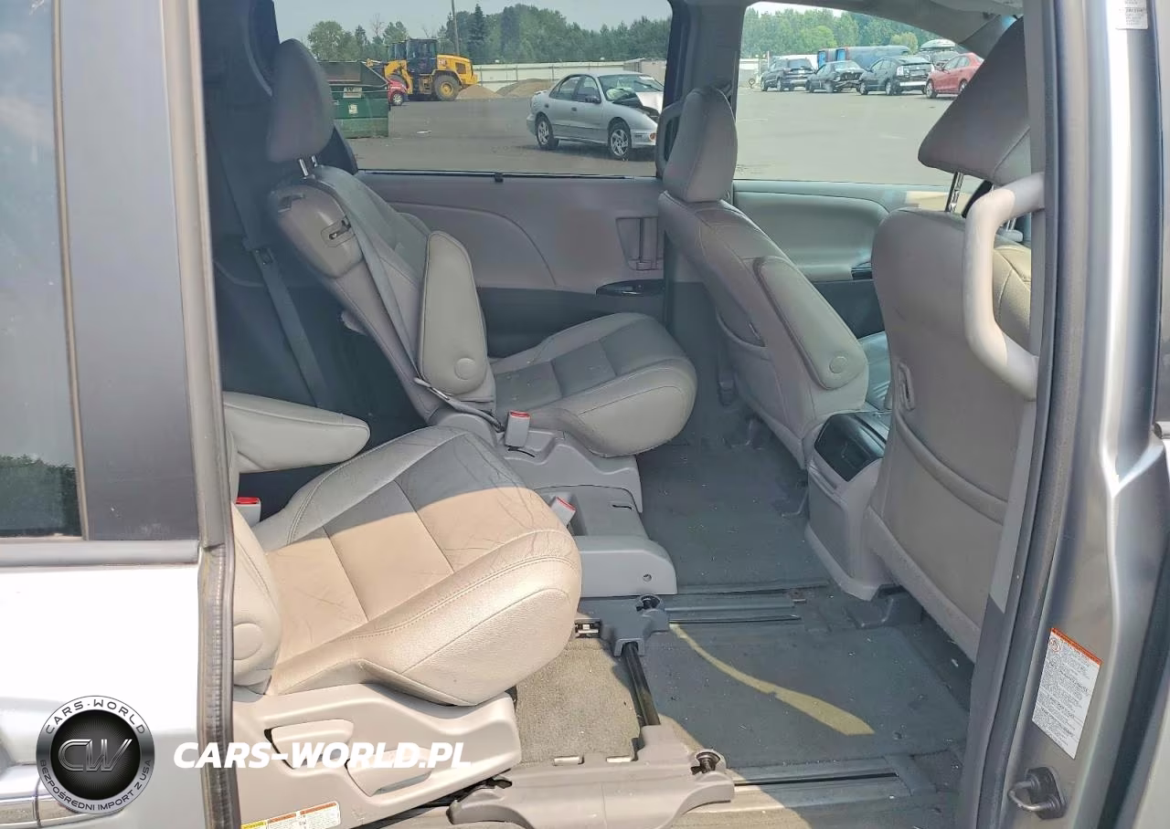 2015 Toyota Sienna Xle 8-Passenger VIN:5TDYK3DC2FS600009 - 10