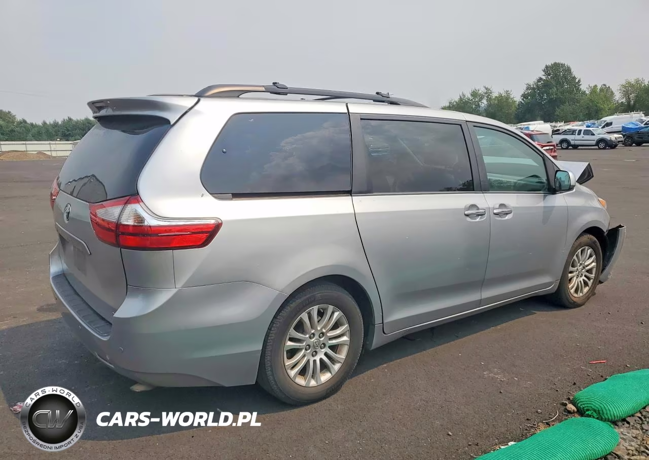 2015 Toyota Sienna Xle 8-Passenger VIN:5TDYK3DC2FS600009 - 3