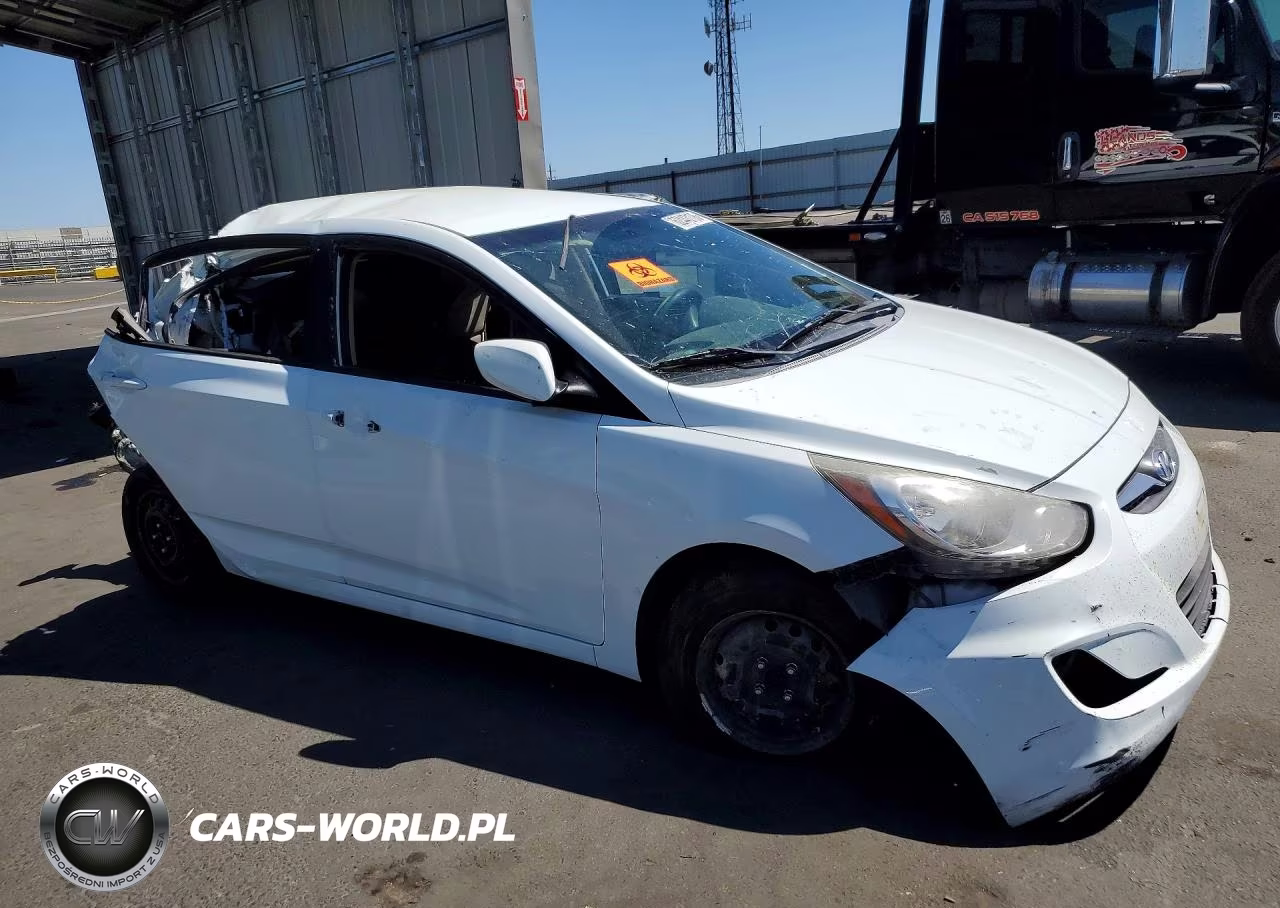 2013 Hyundai Accent VIN:KMHCT4AE7DU309304 - 4