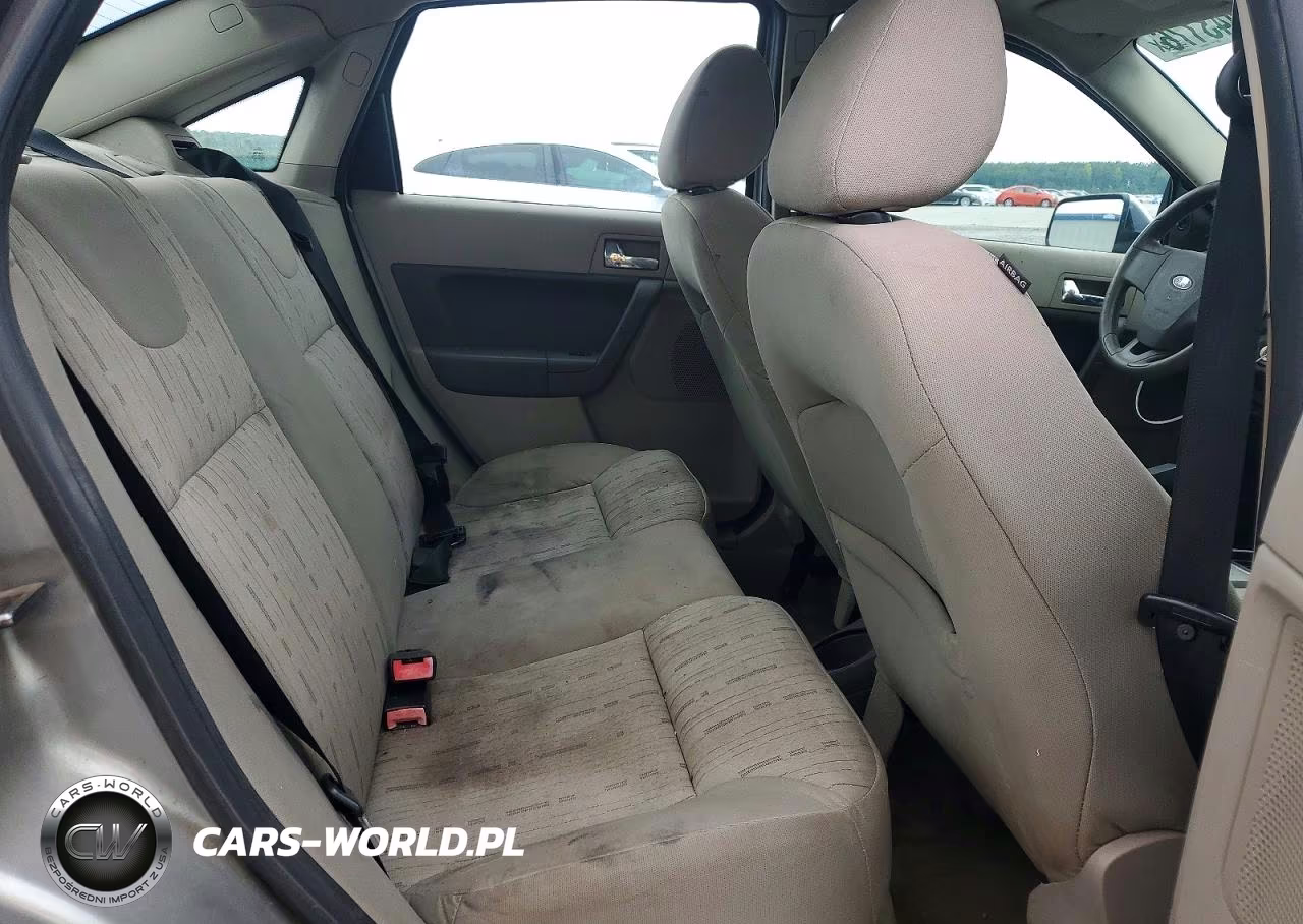 2008 Ford Focus Se VIN:1FAHP35N28W163817 - 10