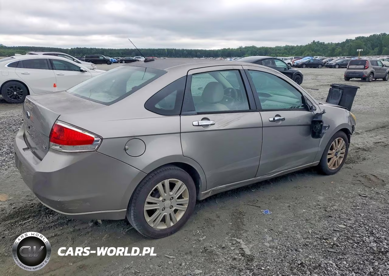 2008 Ford Focus Se VIN:1FAHP35N28W163817 - 3
