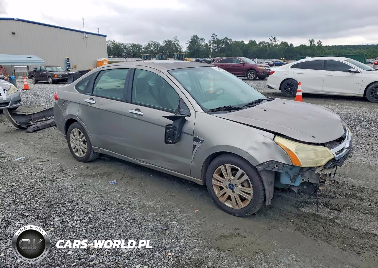 2008 Ford Focus Se VIN:1FAHP35N28W163817 - 4