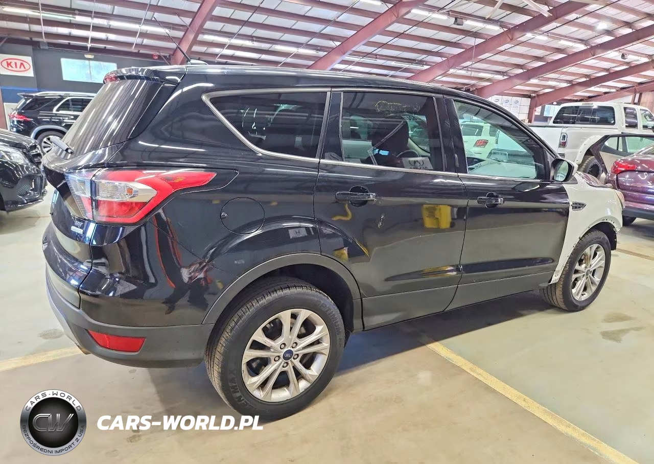 2017 Ford Escape Se VIN:1FMCU0GD5HUD71682 - 3