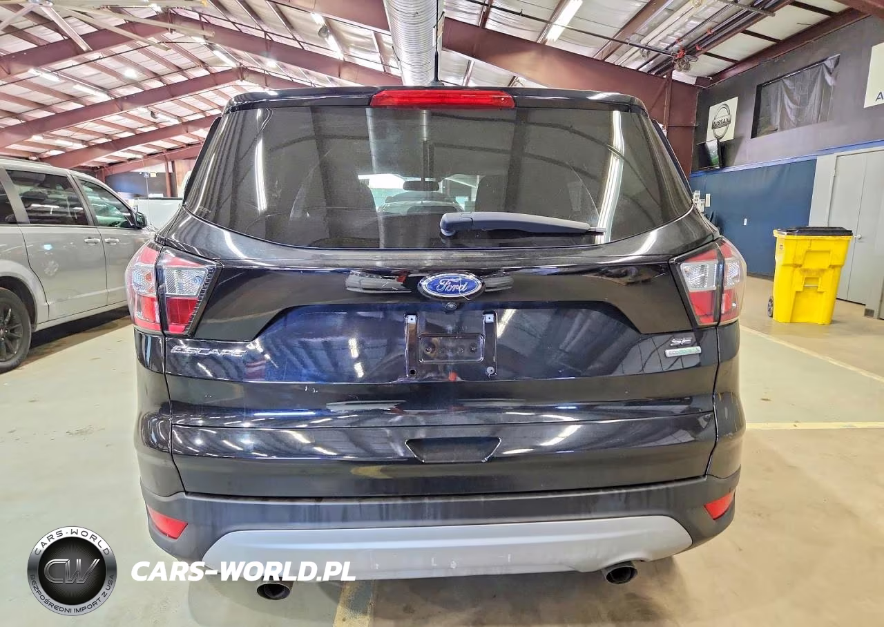 2017 Ford Escape Se VIN:1FMCU0GD5HUD71682 - 6