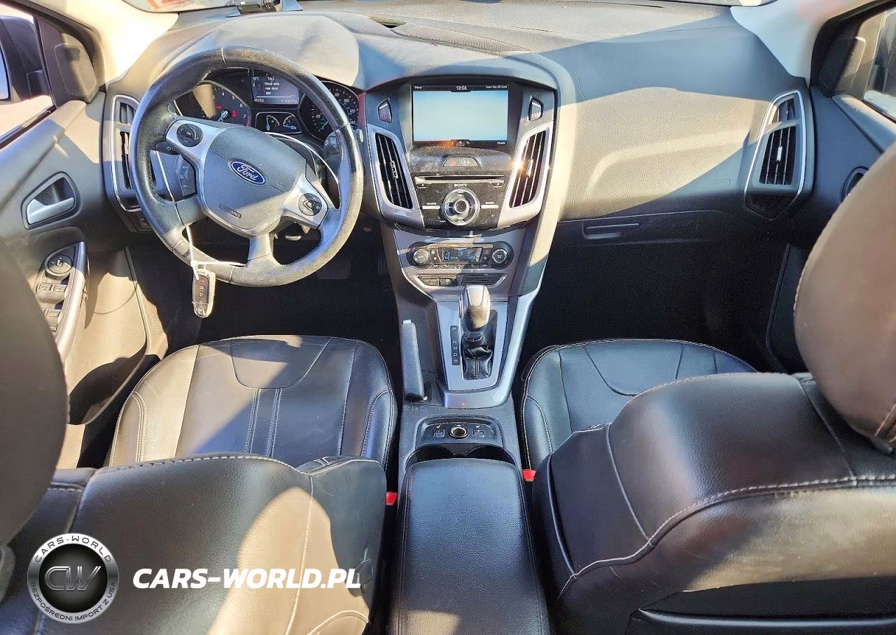 2014 Ford Focus Titanium VIN:1FADP3J2XEL462916 - 8