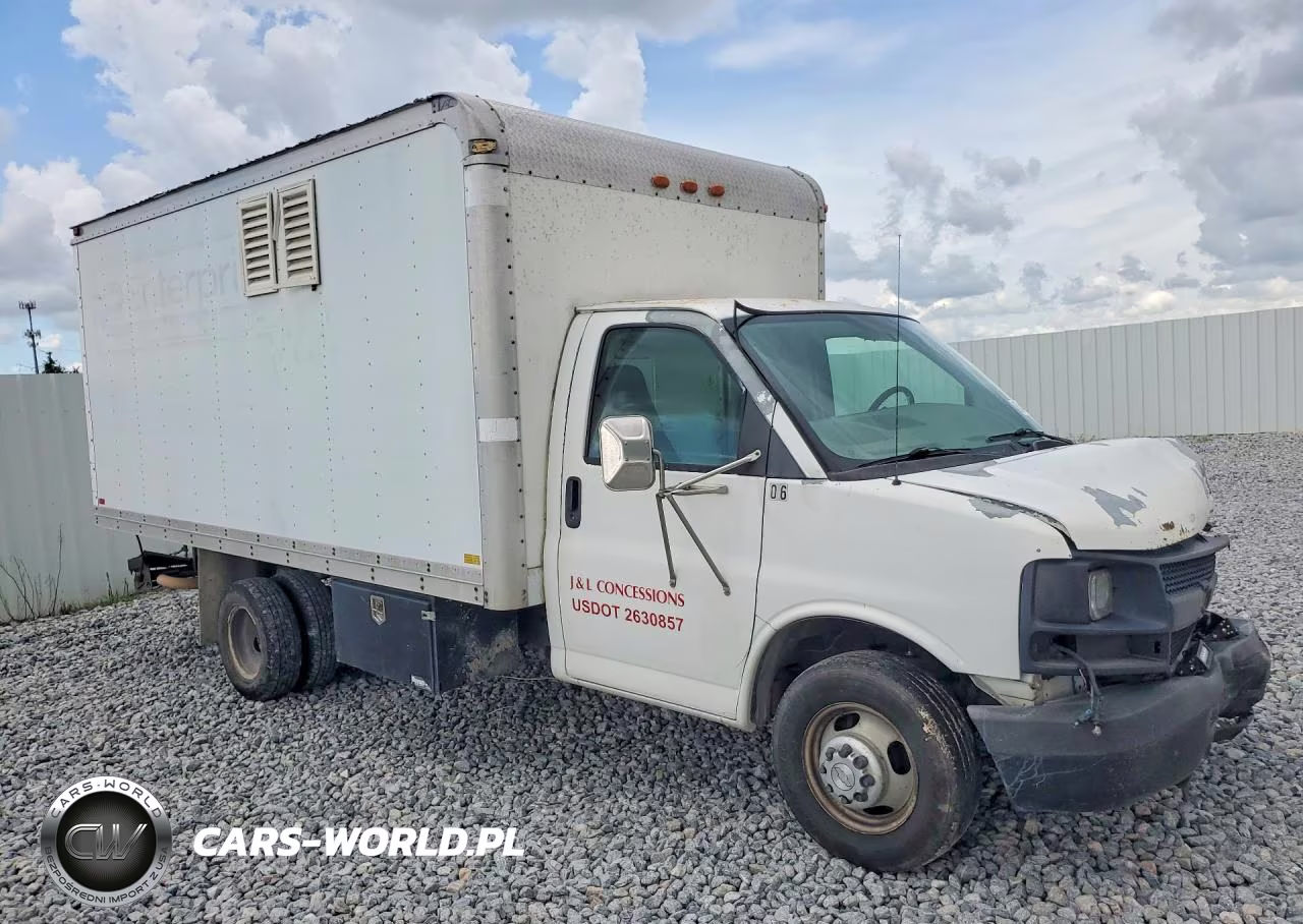 2006 Chevrolet Express G3500 VIN:1GBJG31U961139621 - 4