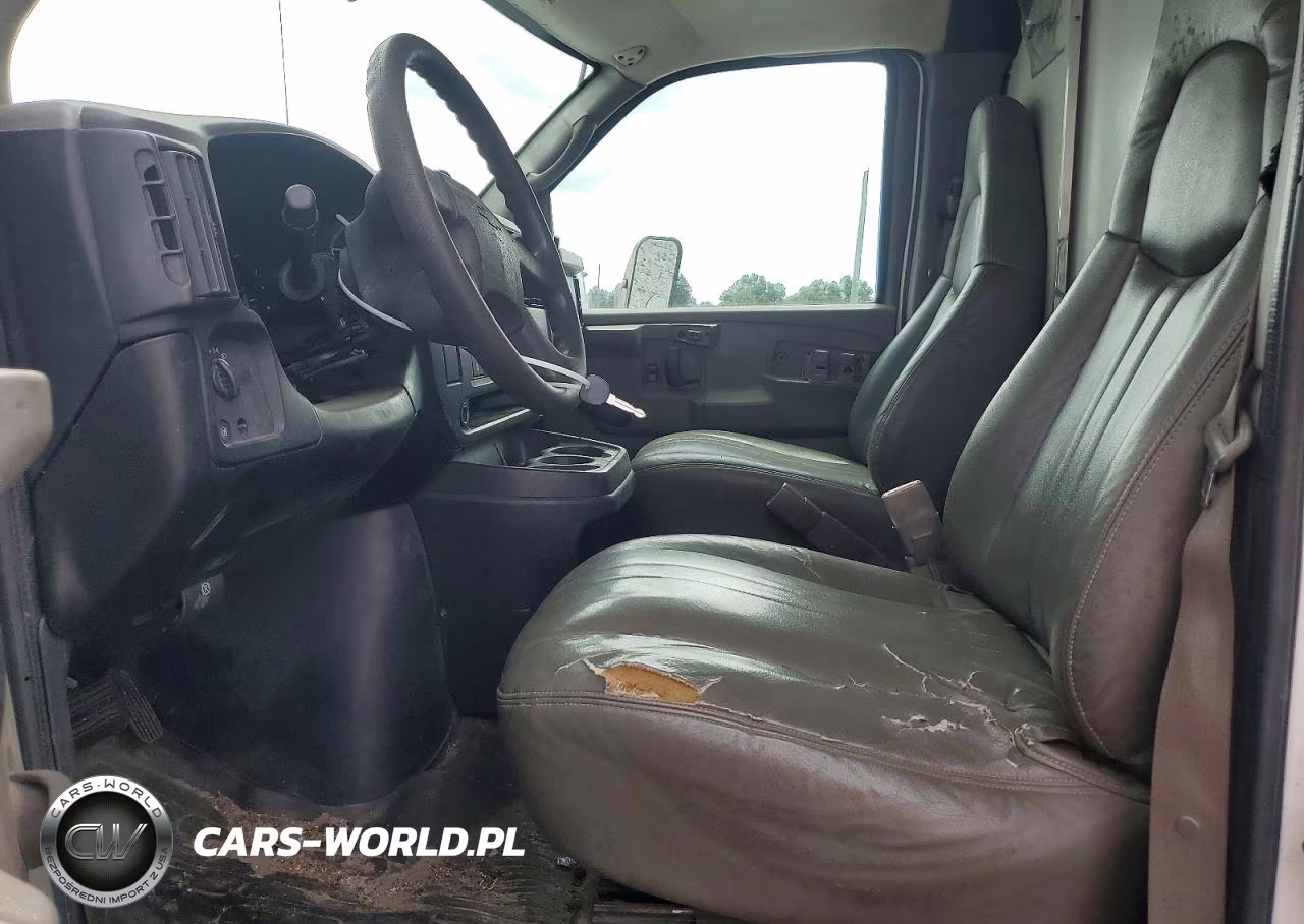 2006 Chevrolet Express G3500 VIN:1GBJG31U961139621 - 7