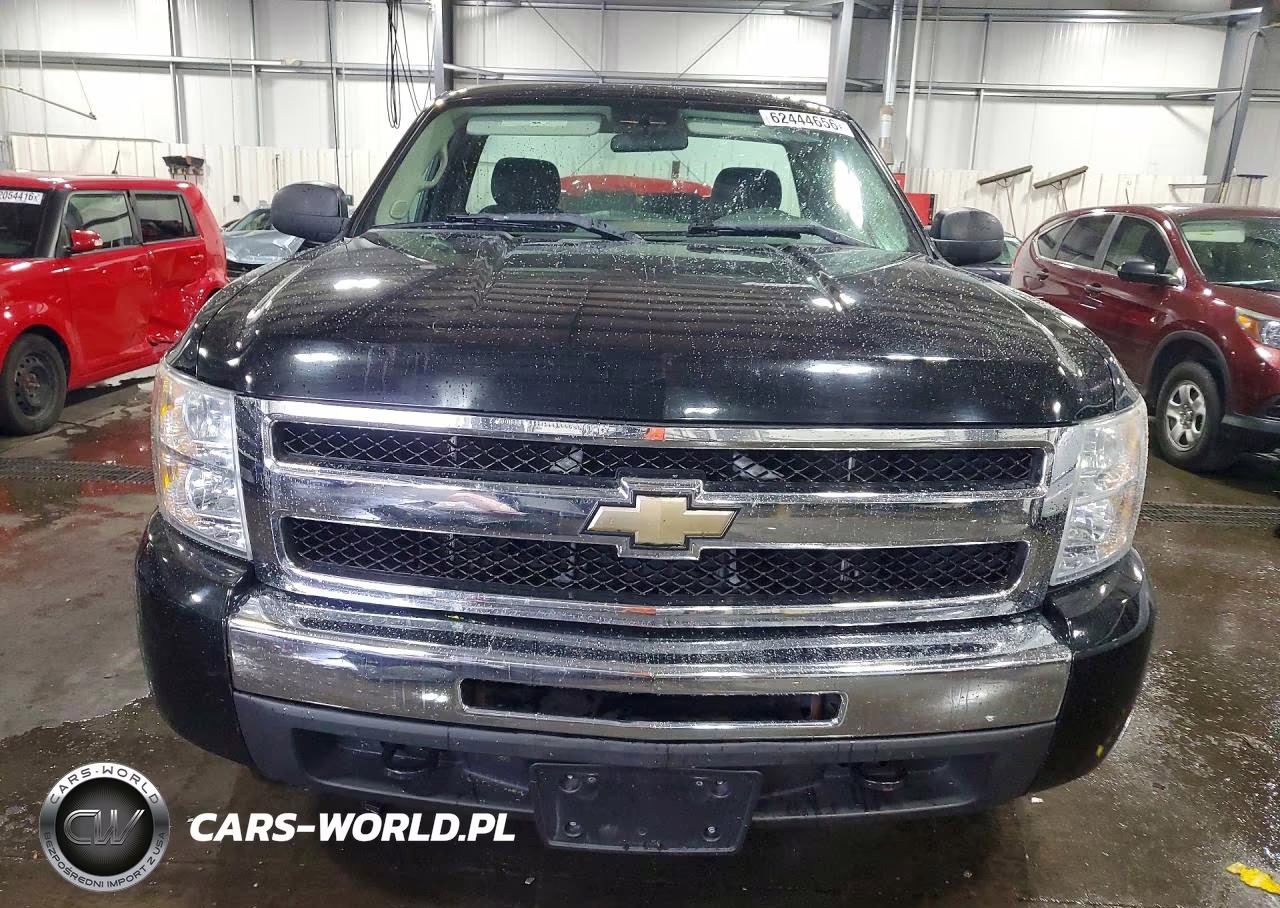 2010 Chevrolet Silverado K1500 VIN:1GCPKPEA5AZ258272 - 5