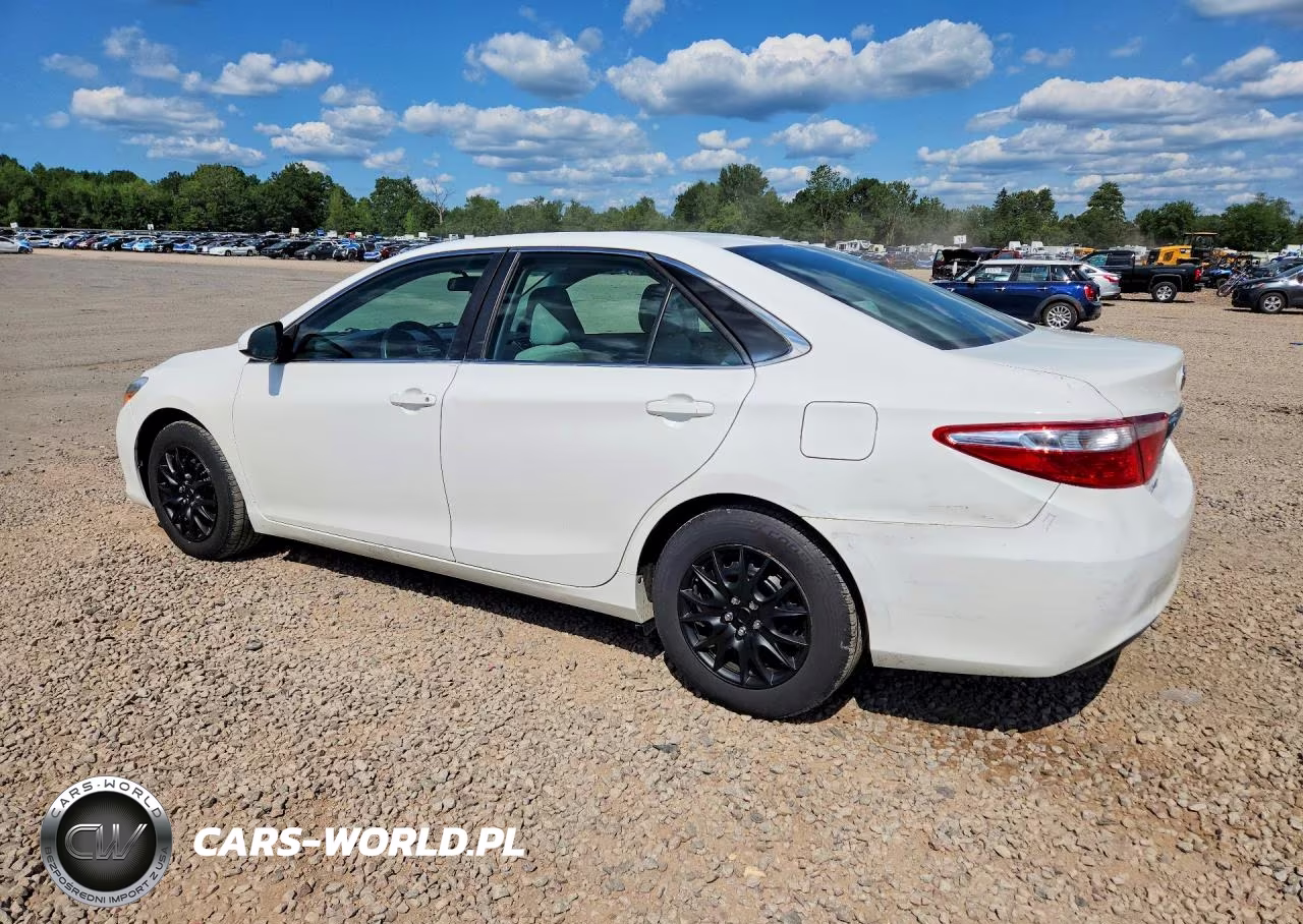 2015 Toyota Camry Le VIN:4T4BF1FK6FR445836 - 2