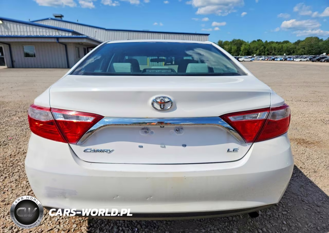2015 Toyota Camry Le VIN:4T4BF1FK6FR445836 - 6