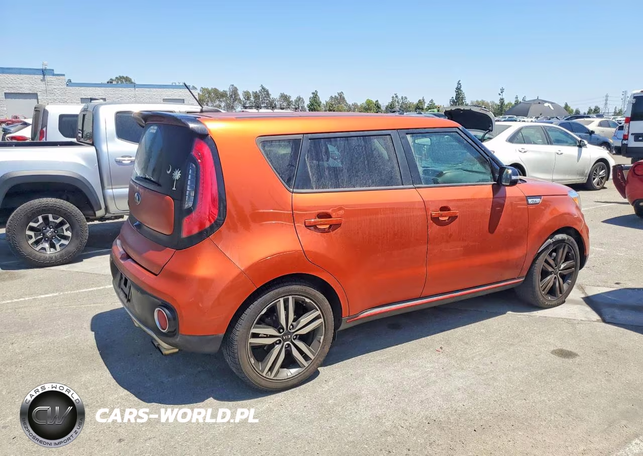 2018 Kia Soul Gt Line VIN:KNDJX3AA9J7572427 - 3