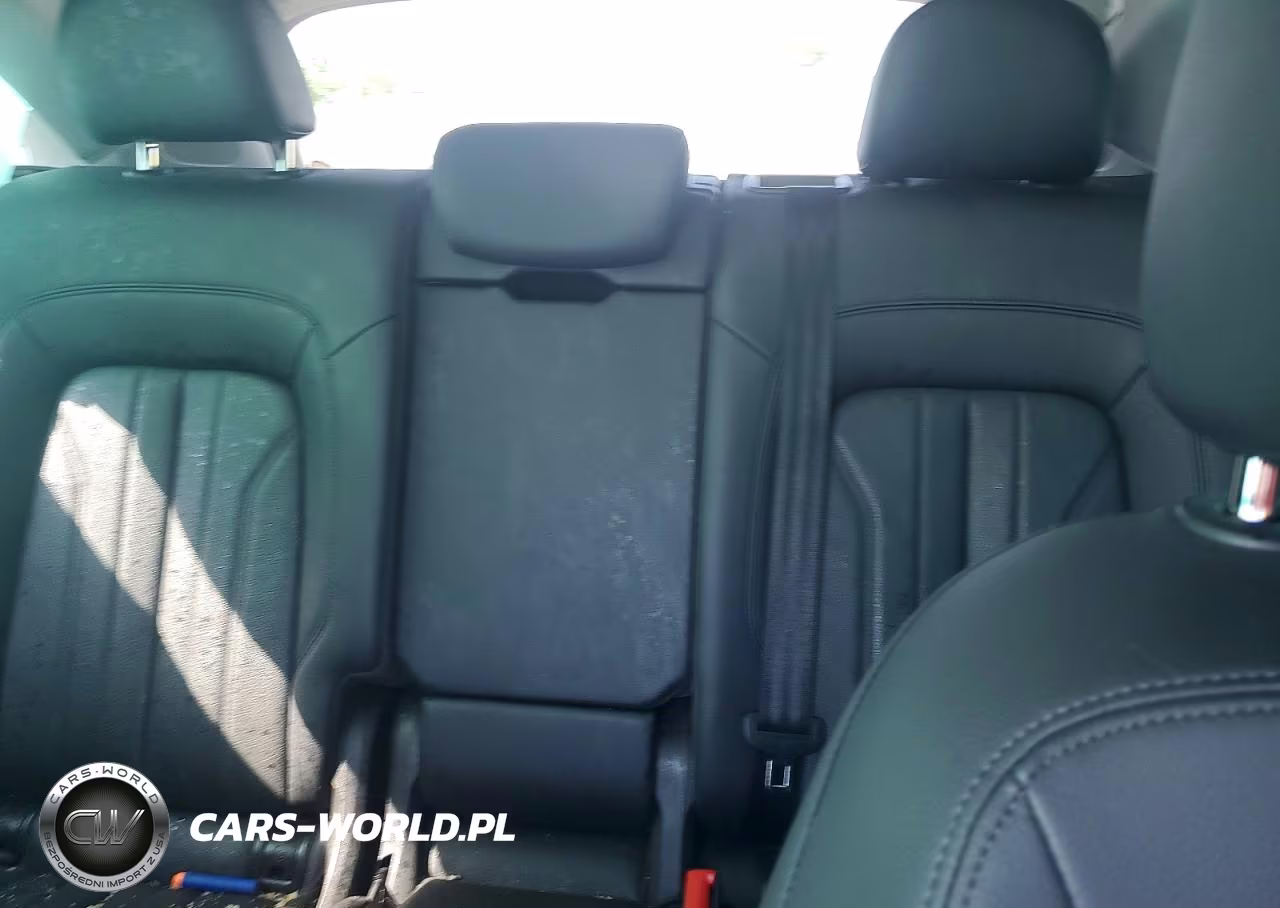 2018 Audi Q5 Premium Plus VIN:WA1BNAFY8J2066938 - 10