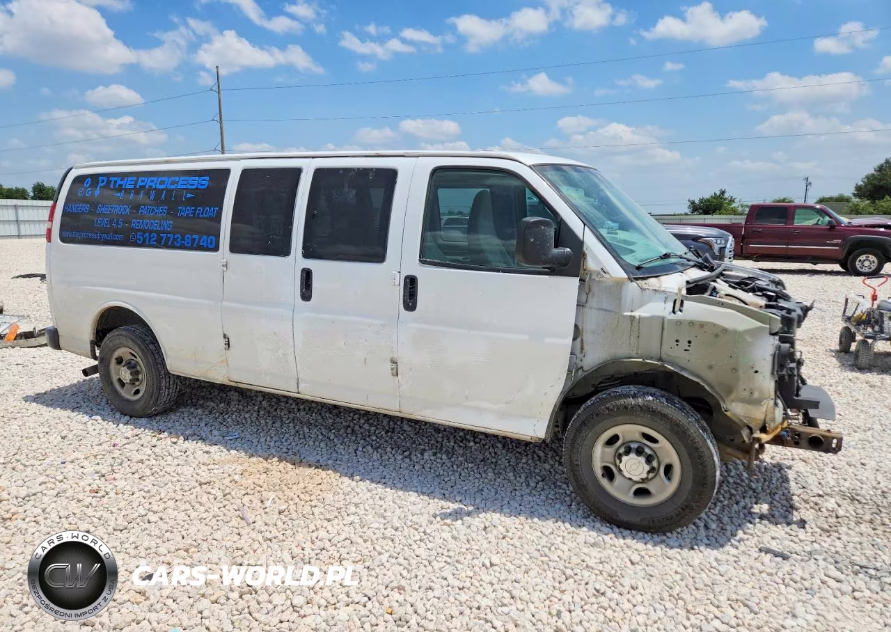2017 Chevrolet Express G3500 Lt VIN:1GAZGPFG3H1199785 - 4