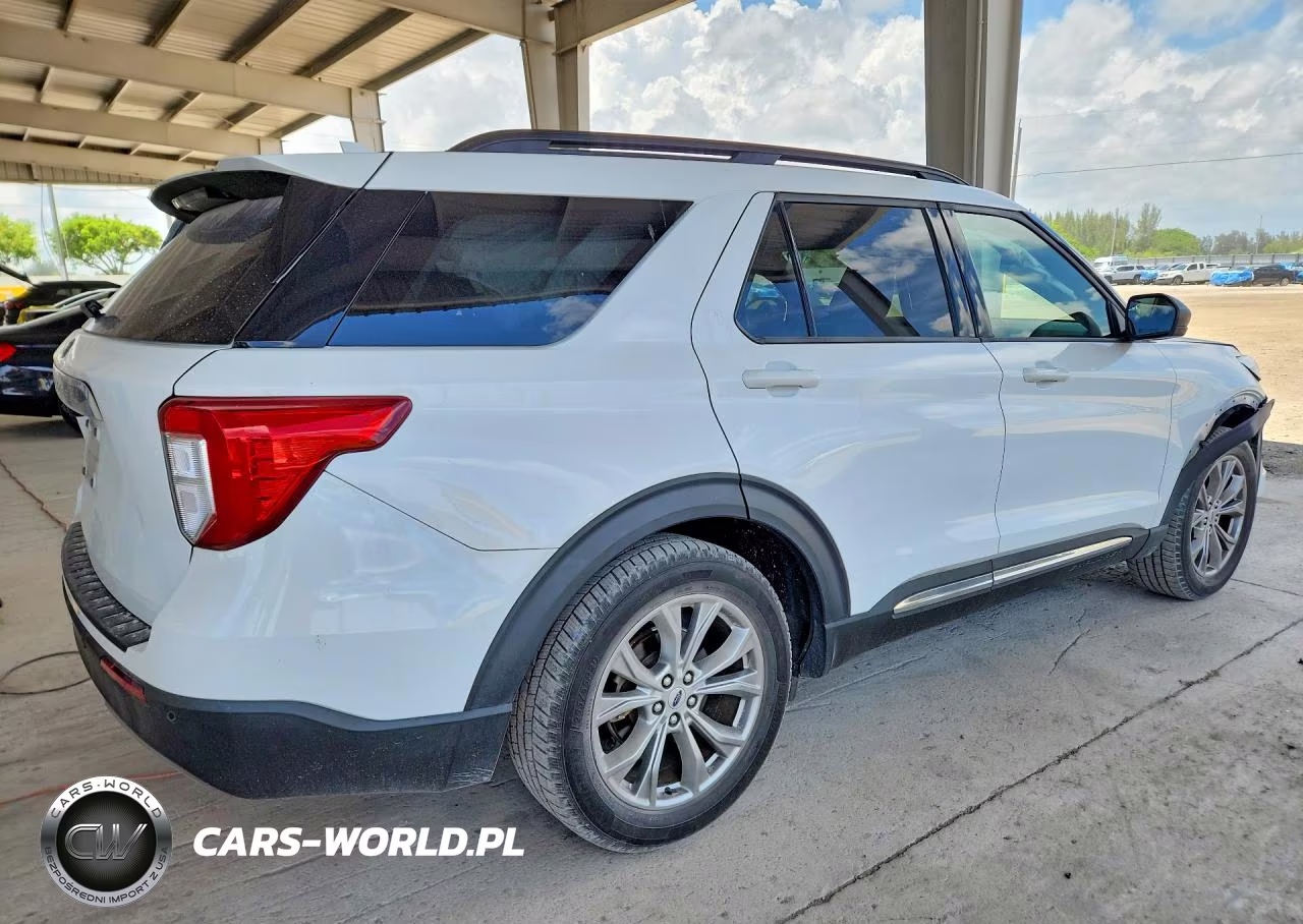2020 Ford Explorer Xlt VIN:1FMSK7DHXLGC75085 - 3