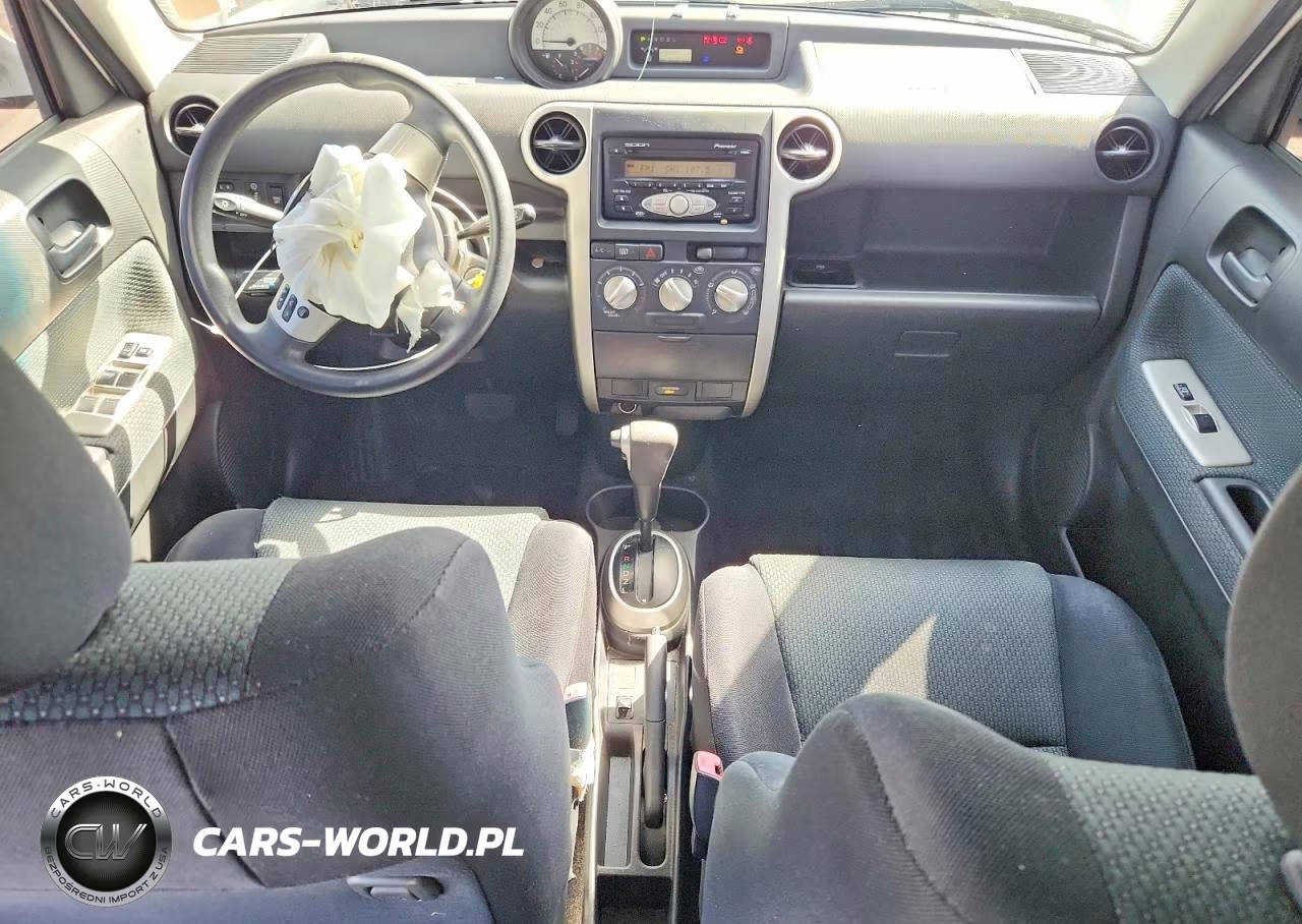 2006 Toyota Scion Xb VIN:JTLKT324X64121190 - 8