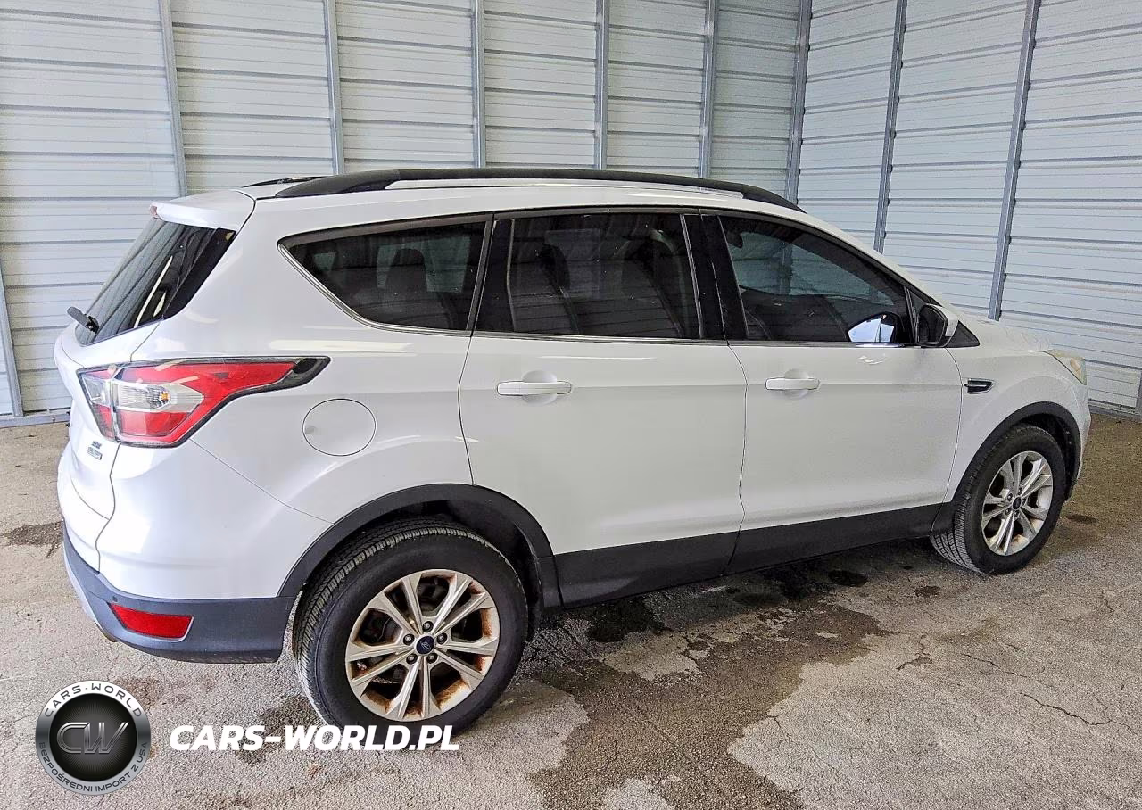 2017 Ford Escape Se VIN:1FMCU0GD1HUB46014 - 3