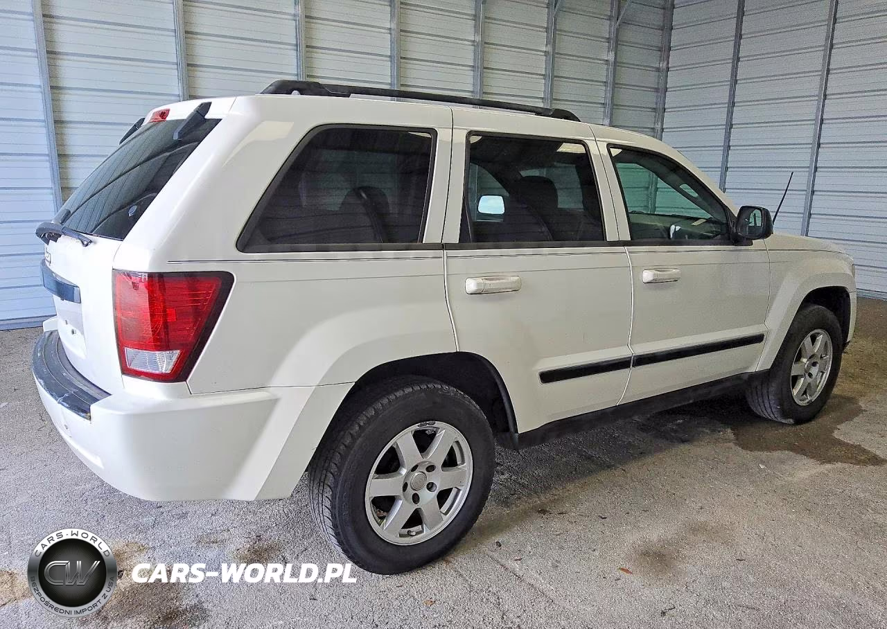 2009 Jeep Grand Cherokee Laredo VIN:1J8GS48K59C538302 - 3