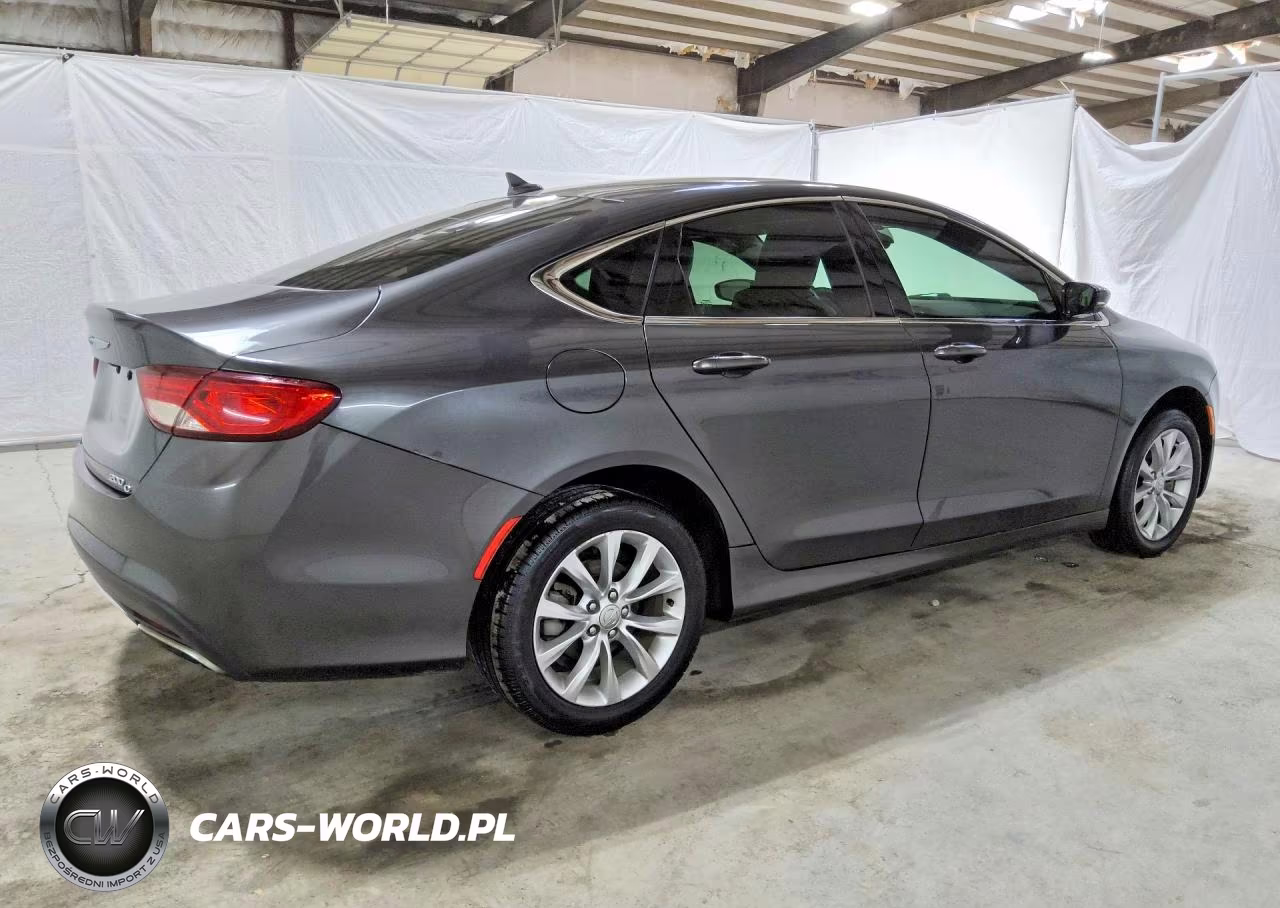 2015 Chrysler 200 C VIN:1C3CCCCG9FN510023 - 3