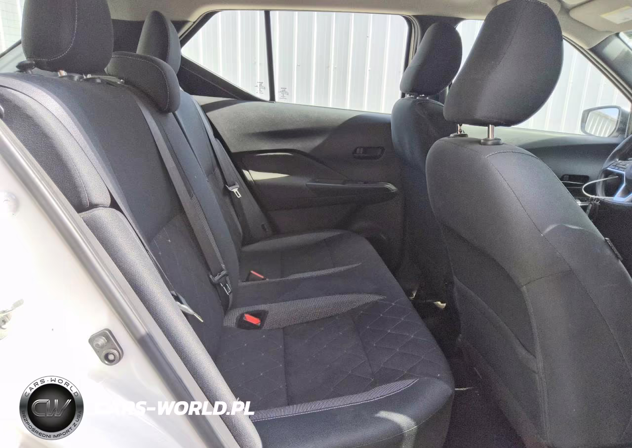 2020 Nissan Kicks S VIN:3N1CP5BV2LL525375 - 11