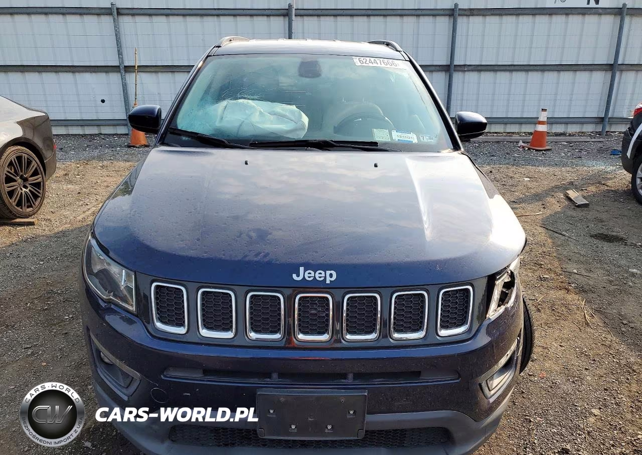 2019 Jeep Compass Latitude VIN:3C4NJDBB5KT835901 - 5
