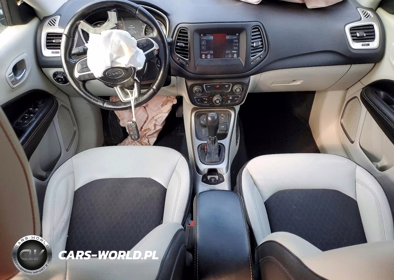 2019 Jeep Compass Latitude VIN:3C4NJDBB5KT835901 - 8