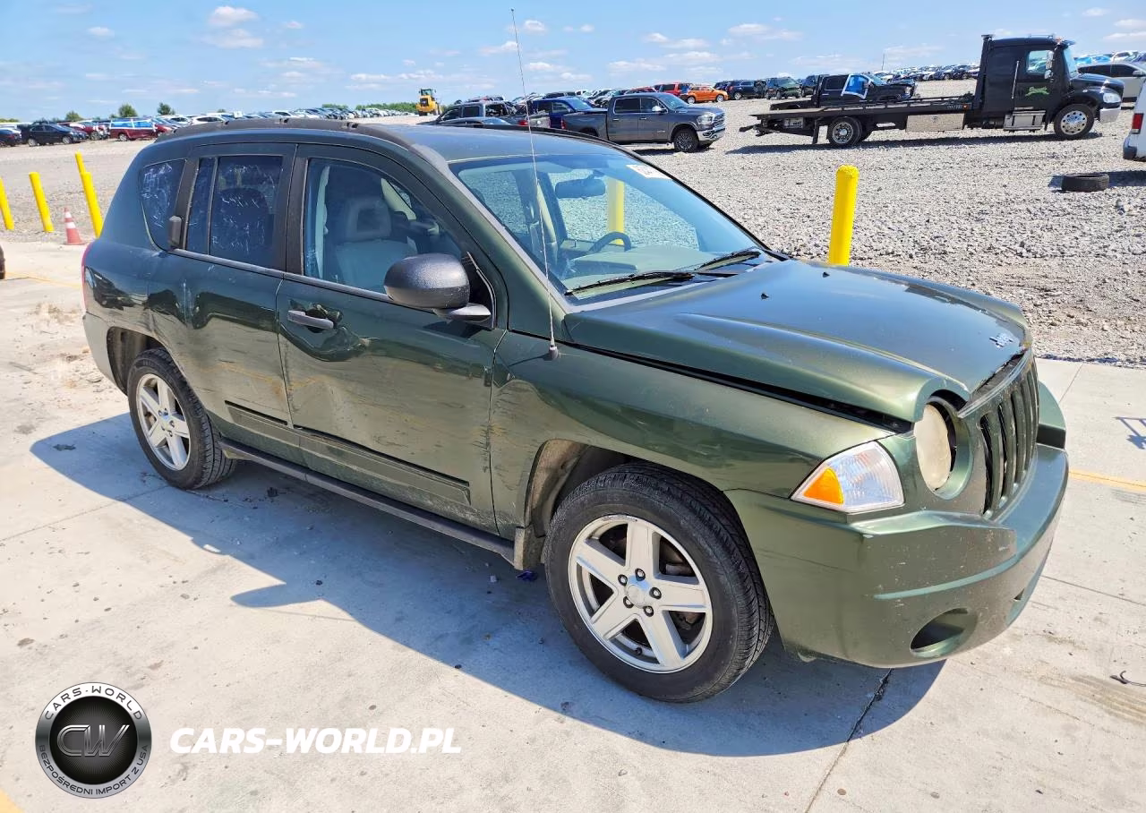 2008 Jeep Compass Sport VIN:1J8FF47W98D534136 - 4