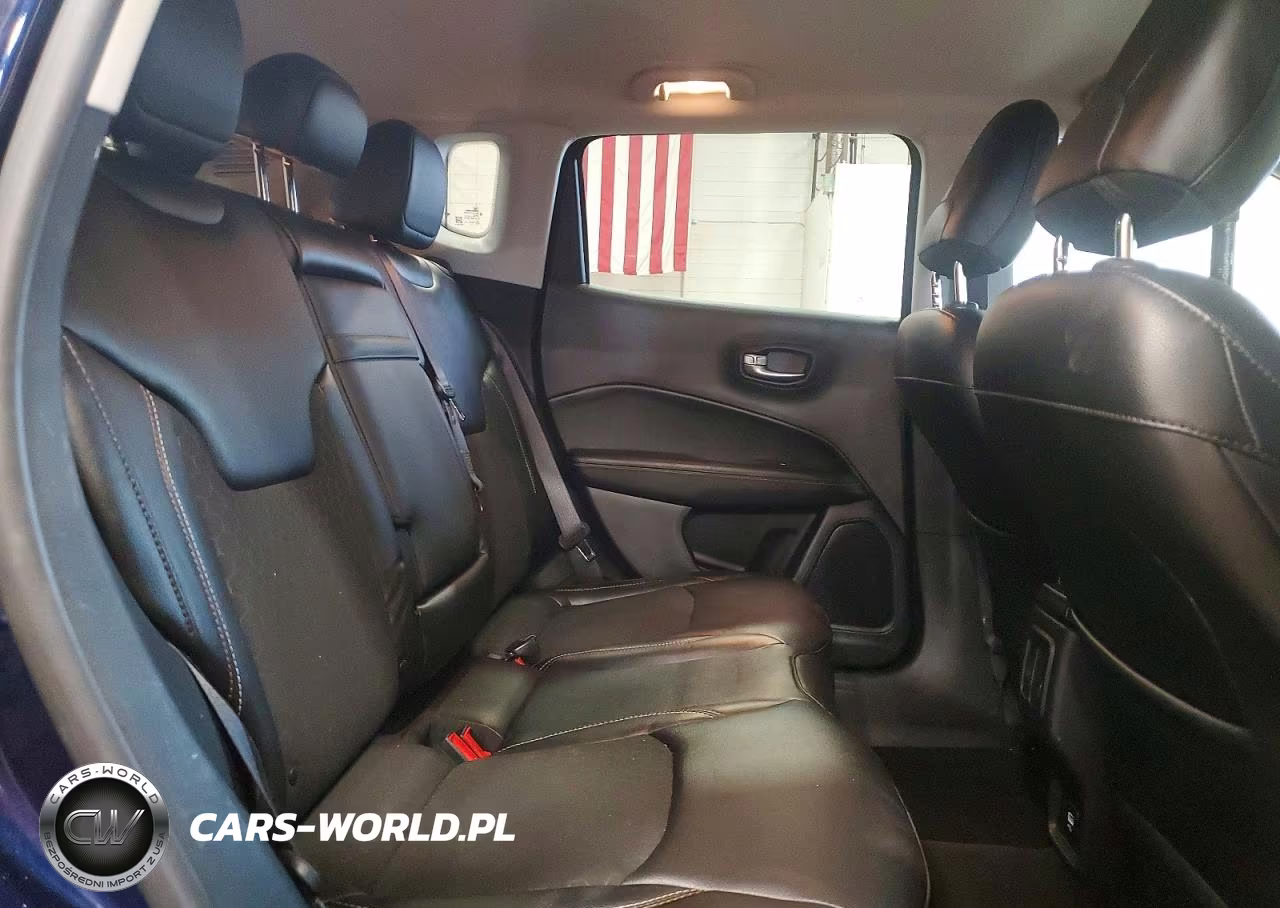 2018 Jeep Compass Latitude VIN:3C4NJDBB6JT399283 - 11