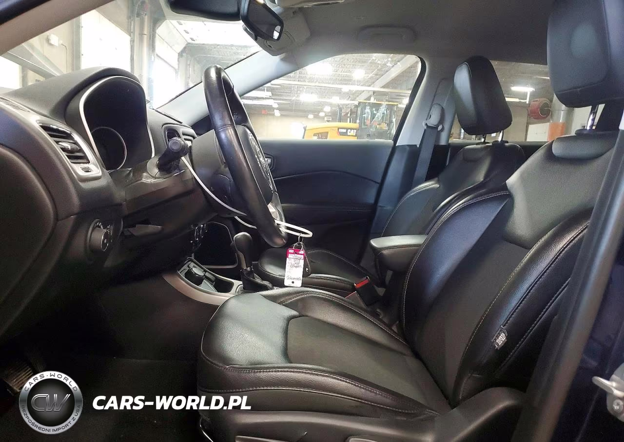 2018 Jeep Compass Latitude VIN:3C4NJDBB6JT399283 - 7