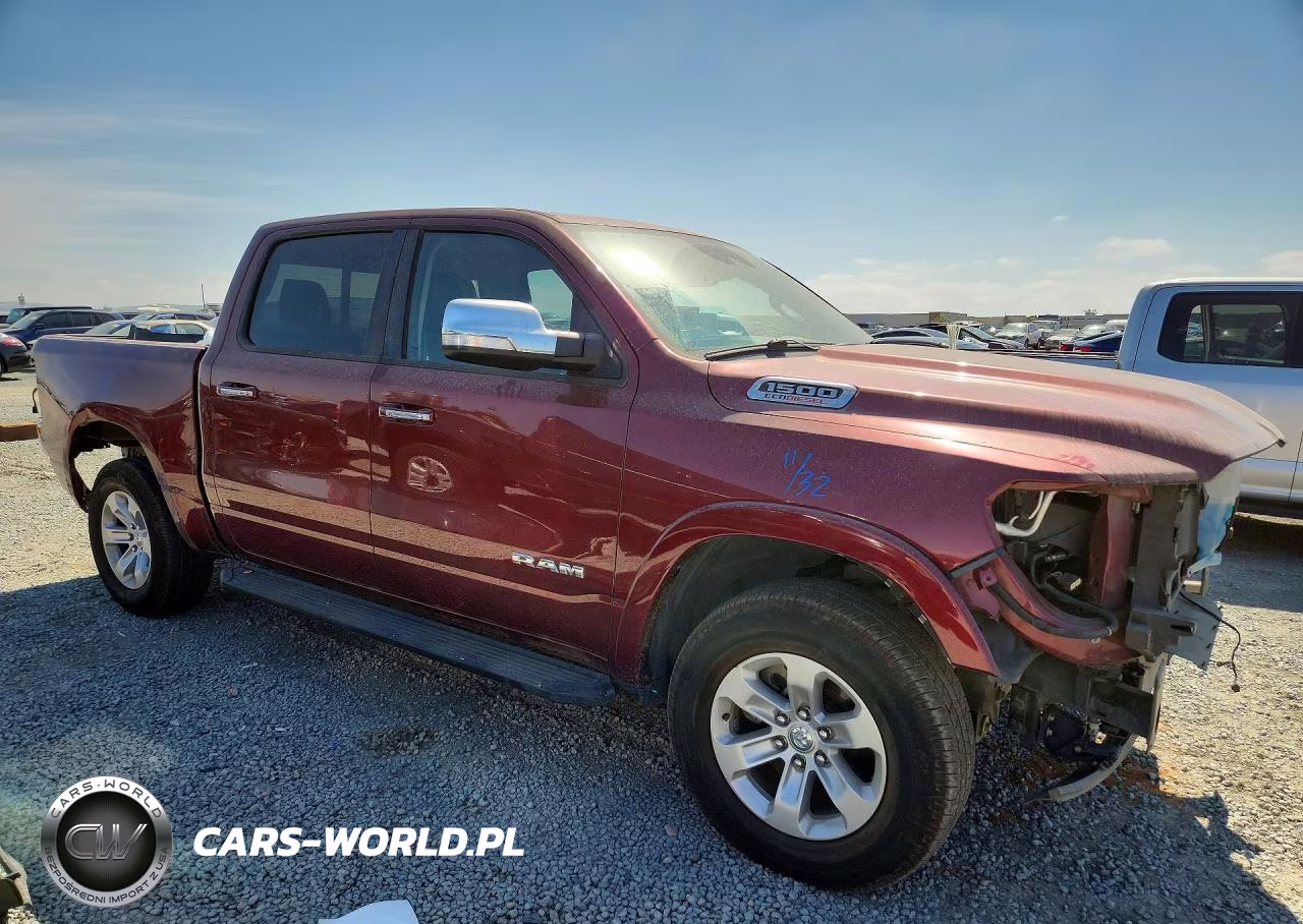 2021 Ram 1500 Laramie VIN:1C6SRFJM1MN549970 - 4