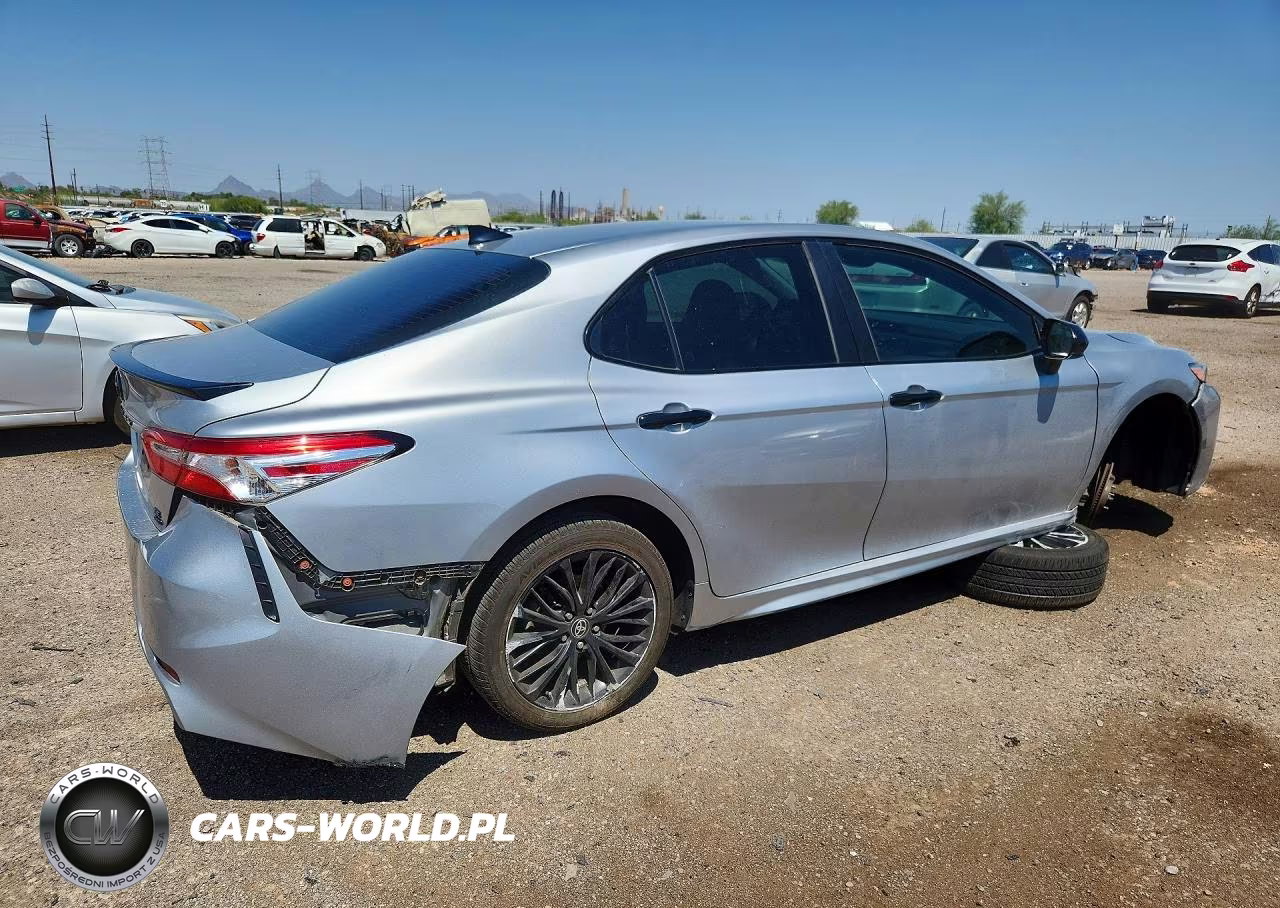 2020 Toyota Camry Se Nightshade VIN:4T1G11BK9LU008364 - 3