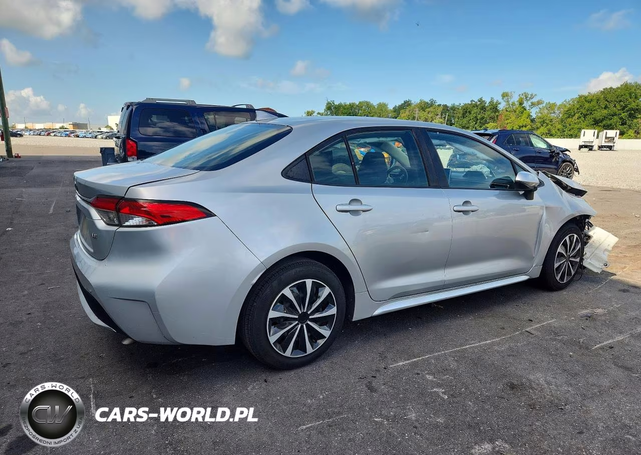 2020 Toyota Corolla Le VIN:JTDEPRAE8LJ093669 - 3