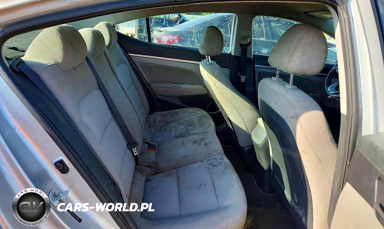 2019 Hyundai Elantra Se VIN:5NPD84LF2KH413142 - 10