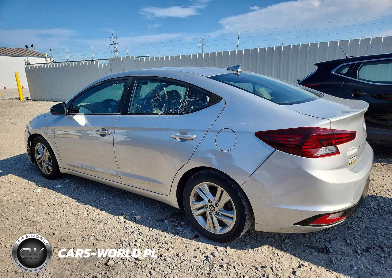 2019 Hyundai Elantra Se VIN:5NPD84LF2KH413142 - 2