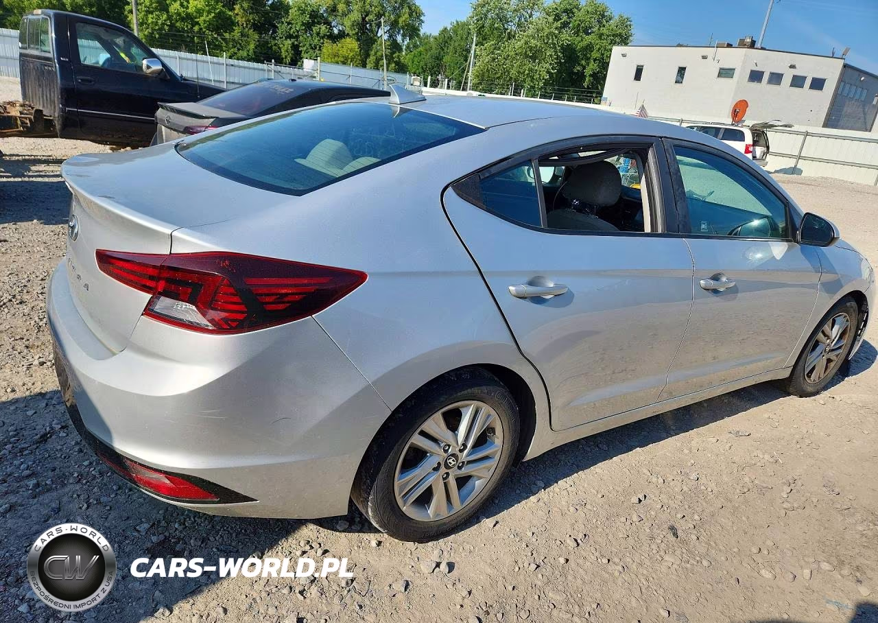 2019 Hyundai Elantra Se VIN:5NPD84LF2KH413142 - 3