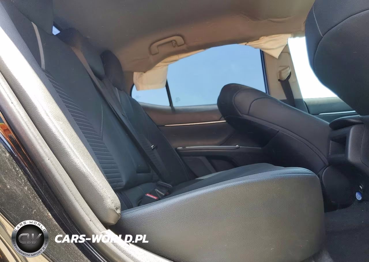 2018 Toyota Camry Se VIN:4T1B11HK3JU571991 - 10