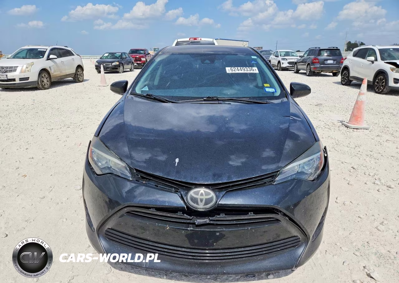 2018 Toyota Corolla Le VIN:5YFBURHE9JP805987 - 5