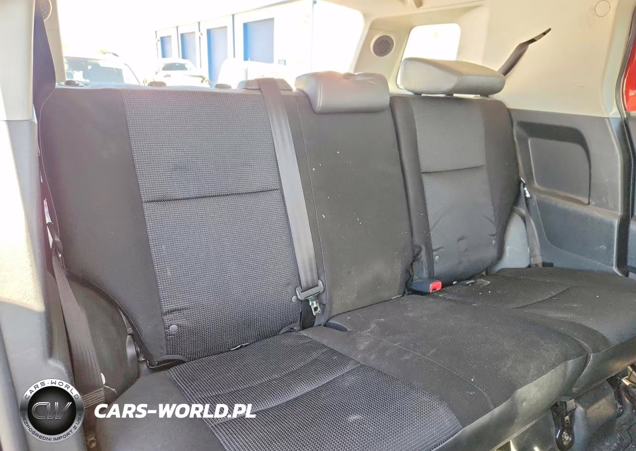 2011 Toyota Fj Cruiser Base VIN:JTEBU4BF3BK107956 - 11