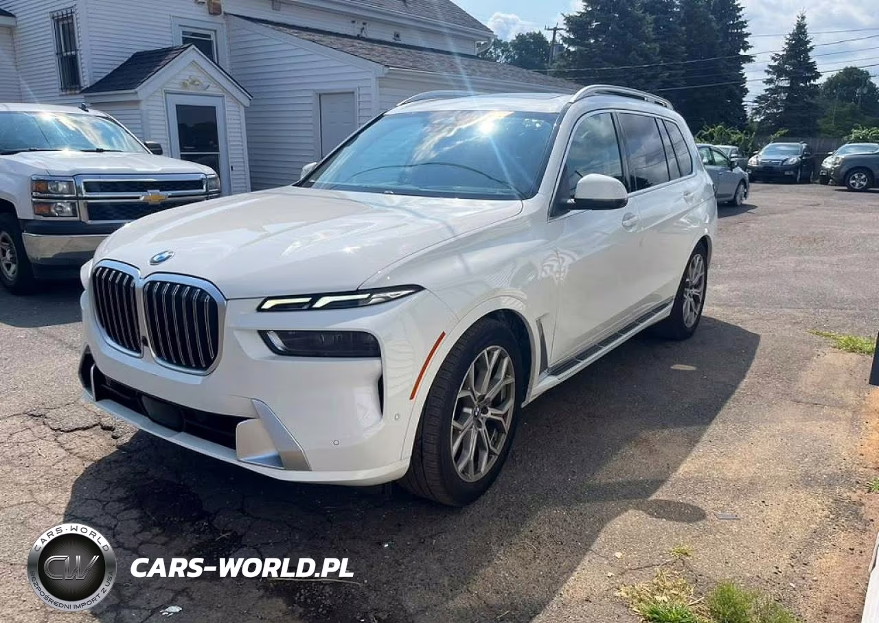 2025 BMW X7 xDrive40I