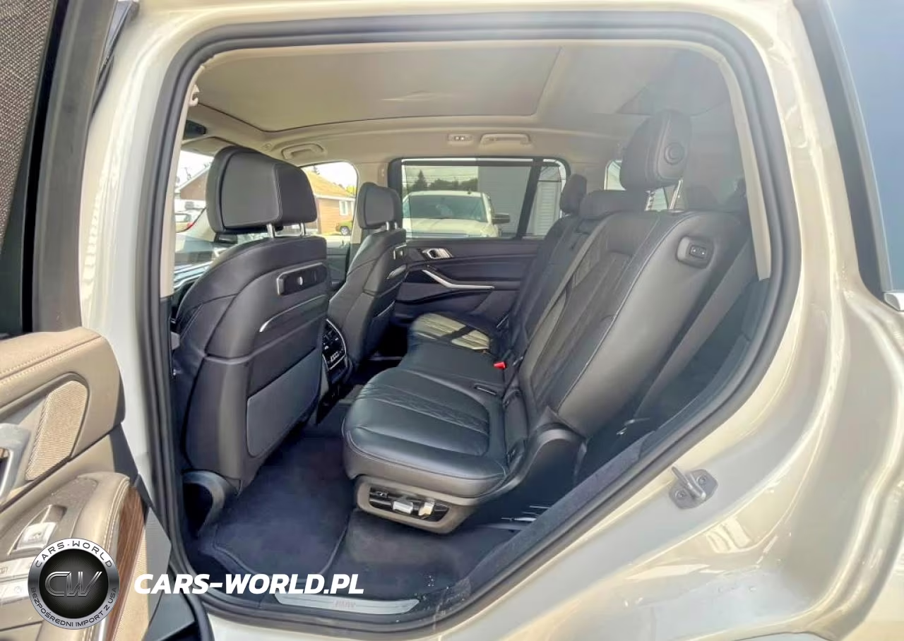 2025 BMW X7 xDrive40I VIN:5UX23EM0XS9X97121 - 8