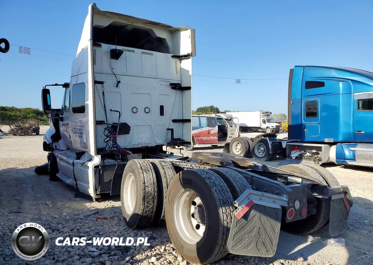 2015 International Prostar Semi Truck VIN:3HSDJAPR2FN100276 - 2