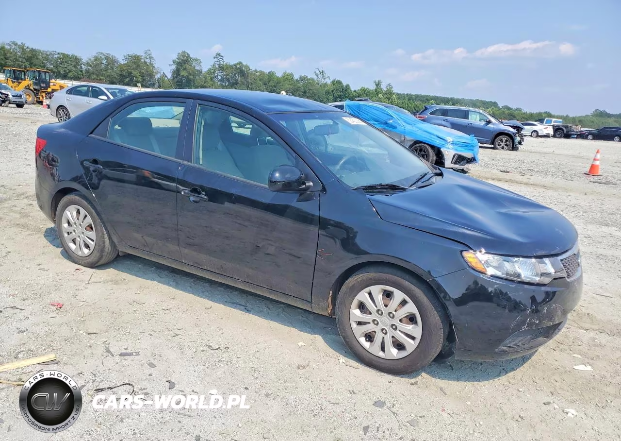 2013 Kia Forte Lx VIN:KNAFT4A28D5672130 - 4