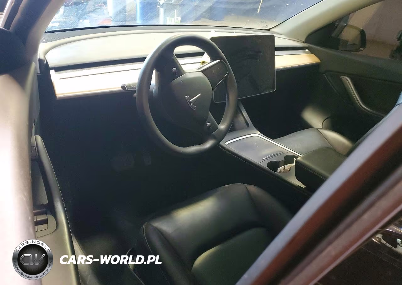 2021 Tesla Model Y VIN:5YJYGAEEXMF263046 - 8