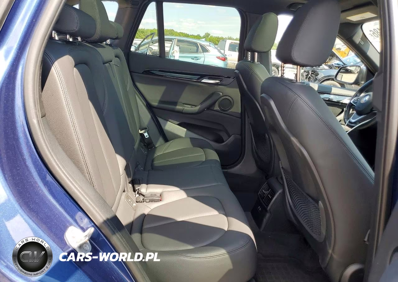 2022 BMW X1 xDrive28I VIN:WBXJG9C05N5V20532 - 10