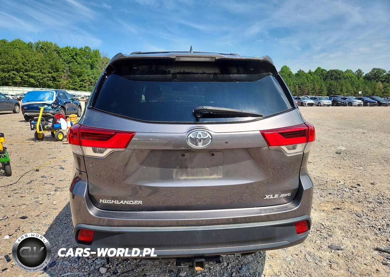 2019 Toyota Highlander Xle VIN:5TDJZRFH3KS575558 - 6