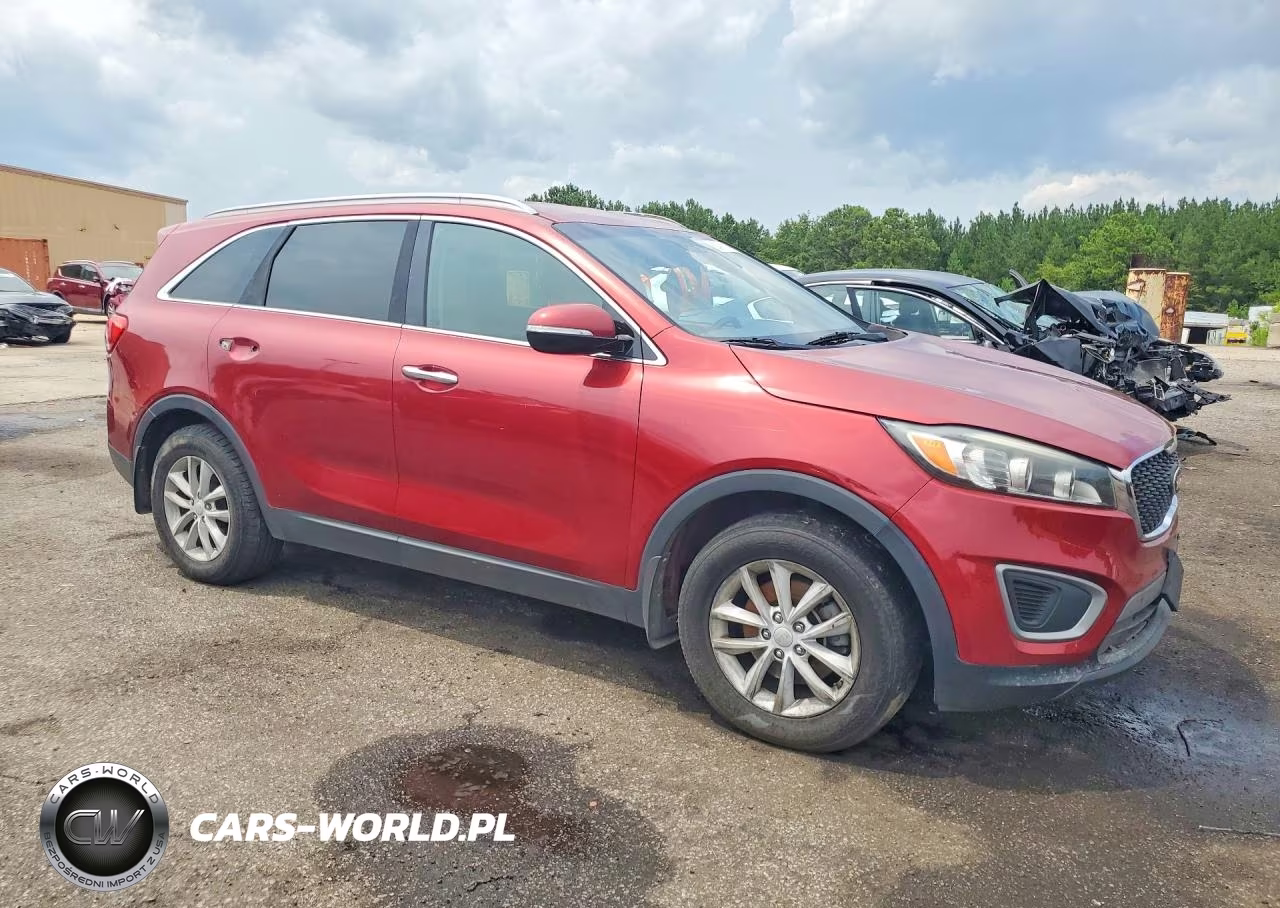 2017 Kia Sorento Lx VIN:5XYPG4A38HG212371 - 4