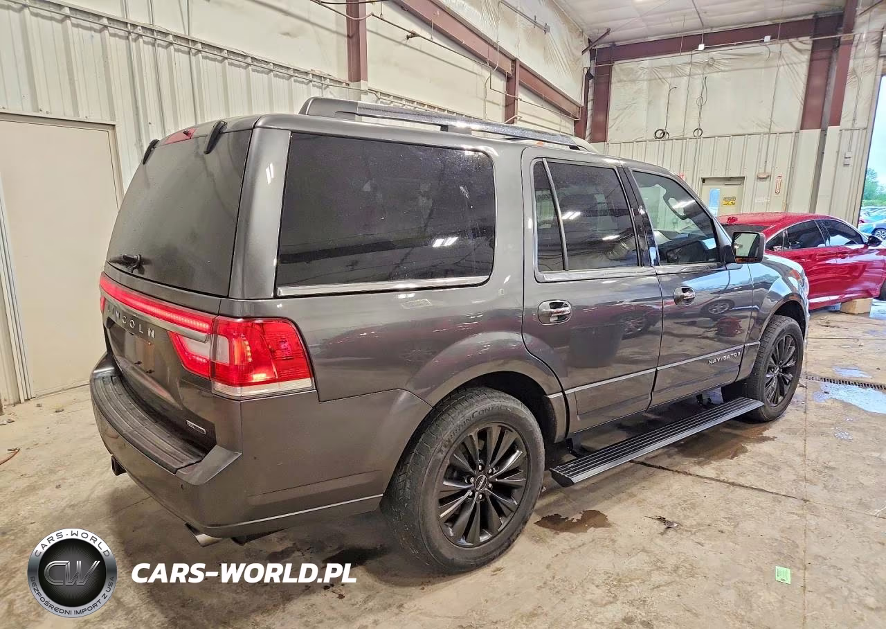 2015 Lincoln Navigator VIN:5LMJJ2JT1FEJ08671 - 3