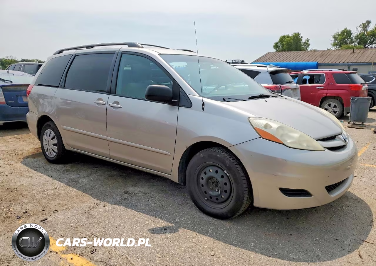2007 Toyota Sienna Le 8-Passenger VIN:5TDZK23C97S020628 - 4