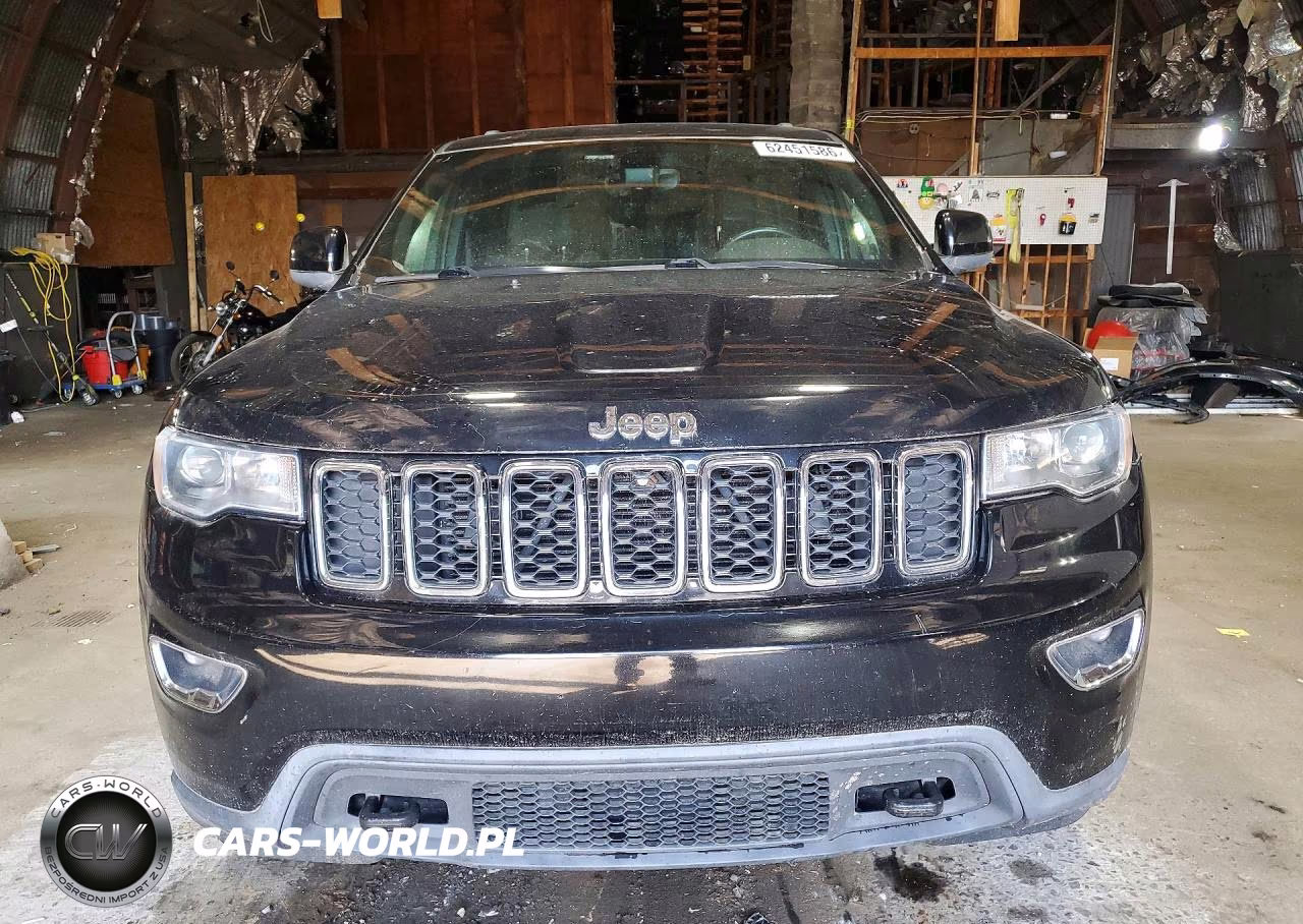 2017 Jeep Grand Cherokee Laredo VIN:1C4RJFAG8HC769343 - 5